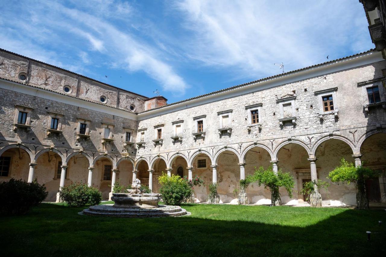 Gasthaus Abbazia Santa Maria Del Bosco Contessa Entellina Exterior foto
